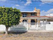 CASA EN CALLE CERRADA JURICA QUERÉTARO