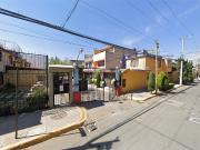 CASA EN CALLE DE APANTLI, UNIDAD SAN BUENAVENTURA,...