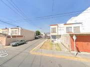 Casa en Calle diez Cda. de Bosques de los Eucaliptos,...