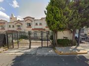 Casa en calle Encino, Villa del Real sexta Sección,...