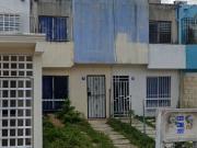 CASA EN CALLE IGNACIO MANUEL ALTAMIRANO, LOS HÉROES...