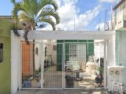 Casa en calle Islas Marshall, Playa del Carmen, Quintana...