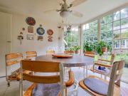 Casa en calle tranquila, con mucha privacidad