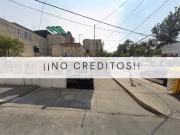 Casa en Calle uno Francisco Rivera, U.H. Vicente...