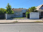 Casa en Calle Yumbel, a una cuadra de Independencia