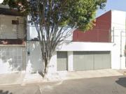 CASA EN CALZADA DE LAS AGUILAS, CON 3 RECAMARAS Y JARDIN