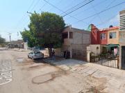 Casa En Calzada Del Pedregal, Fracc. El Pedregal,...