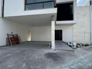 CASA EN VENTA EN ALTARES RESIDENCIAL CARRETERA NACIONAL