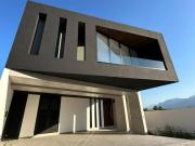 Casa en Carretera Nacional