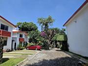 Casa en Casa en condominio con Alberca en Lomas de la...