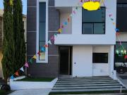 Casa en casa fuerte coto con alberca