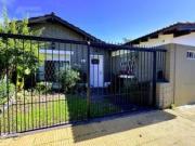 Casa en Castelar apta crédito: 3 dormitorios, parque con...