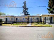 CASA EN CATRIEL BARRIO YPF 4 DORM Y 2 BAÑOS