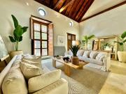 Casa en centro amurallado recien restaurada