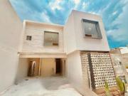 Casa en cerrada con amenidades como alberca