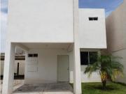 Casa en cerrada Quintas La Perla