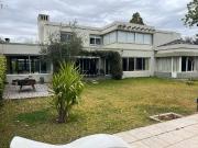 Casa en chacras de coria