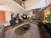 Casa en chia, 300 m² construidos. Valor: $1.300.000.000