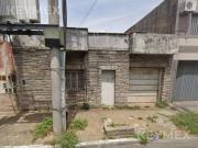 Casa a refaccionar en amplio terreno de 376m2