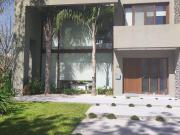 Casa en Club de Campo Abril