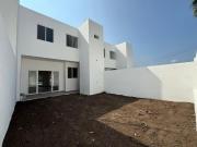 Casa en Col. Loma del Gallo