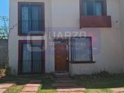 Casa en Col. Los Olvera en Condominio de 3 ó 4 recámaras...