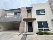 Casa en Col. Petrolera, Tampico