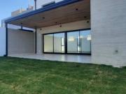 Casa en Colinas de Manantiales 2 dormitorios 2 baños a...