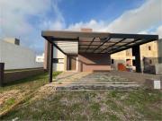 Casa en Colinas de Manantiales