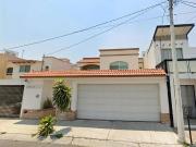 Casa en Colinas del Cimatario – Espaciosa, bien ubicada...