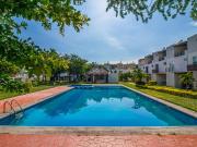 CASA EN COND. CON ALBERCA EN RESID. REAL SANTA FE 2,...