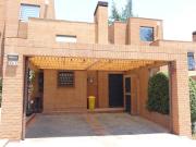 Casa en Condominio Av. La Plaza