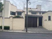 Casa en condominio cerca del Colegio Vista Hermosa y...