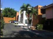 Venta Casa en Condominio con Alberca Col. Acapatcingo,...