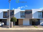 Casa en condominio con 3 recámaras en venta, 153 m² El...