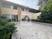 Casa en condominio con alberca y terraza
