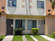 Casa en condominio con alberca y vigilancia