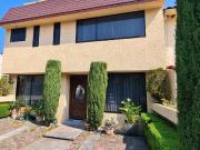 Casa en condominio con patio y bonito jardín común