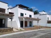 CASA EN CONDOMINIO CON SEGURIDAD 24/7 EN ZONA NORTE.!