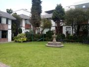 CASA EN CONDOMINIO CON UN HERMOSO JARDÍN COMÚN