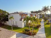 Casa en condominio con vigilancia y casa club,...