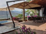 CASA EN CONDOMINIO CON VISTA AL LAGO