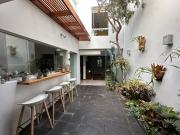 Casa en condominio, de 254 m², con doble terraza y 4...