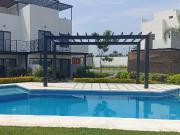 Casa en condominio, dentro de fraccionamiento, Santa fe...