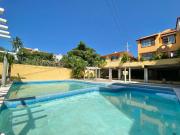 Casa en condominio en Av. Santa cruz 16 B, Roberto Juan...