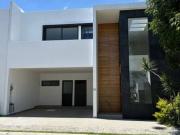 Casa en condominio en Cluster Durango Lomas de Angelopolis 3