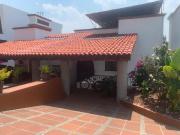 Casa en condominio en Paseo de los Encinos, Club de Golf...