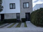 Casa con Roof Garden y Amenidades Premium ? Altos Juriquilla