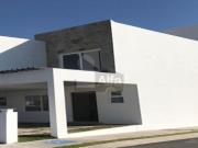 Casa en condominio en renta en Paseos del Bosque,...