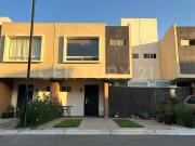 Casa en Condominio en Renta en San Mateo Otzacatipan,...